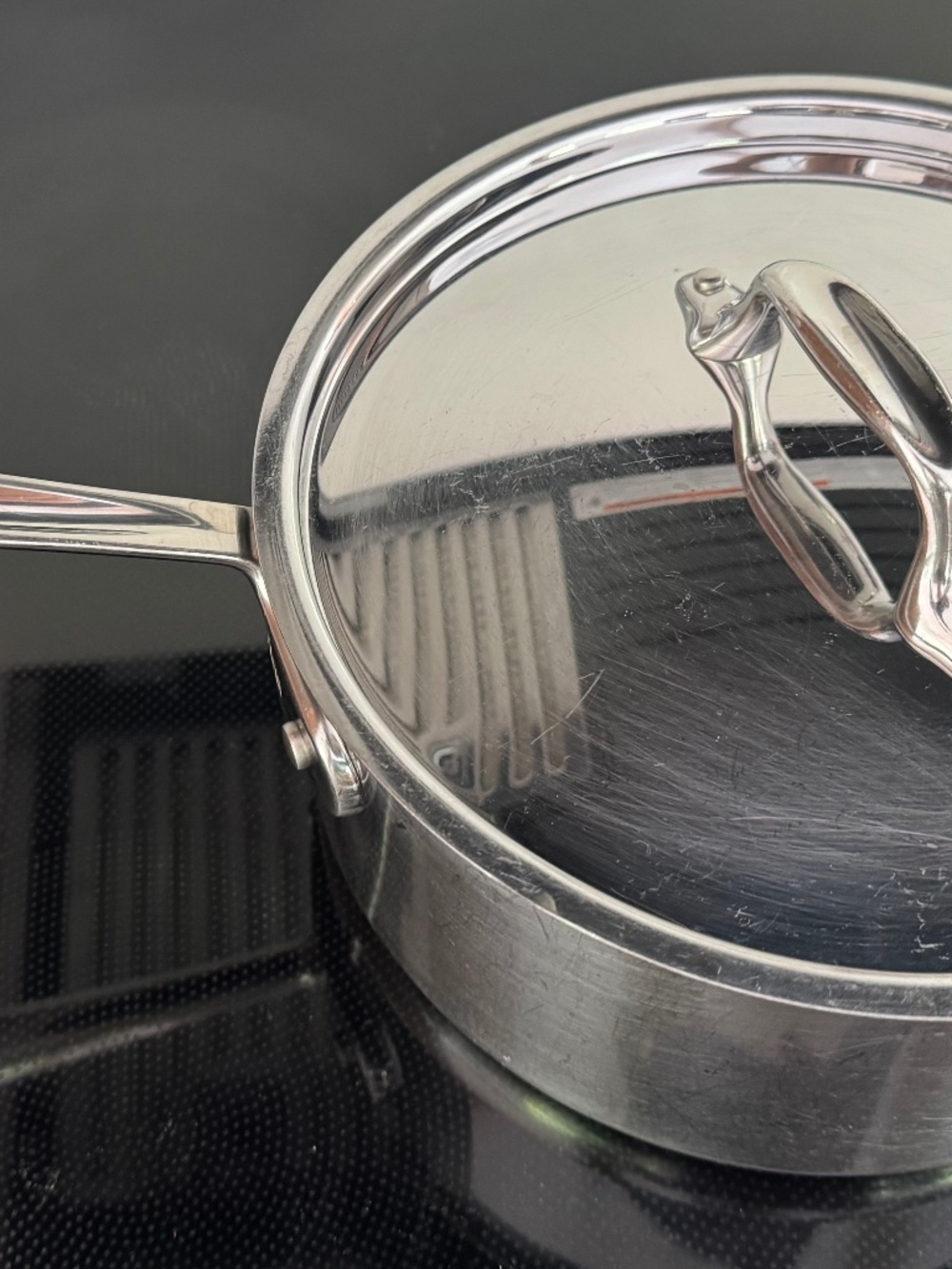 All-Clad D5 Polished Stainless Steel 5-Ply 2-qt sauce Pan with Lid